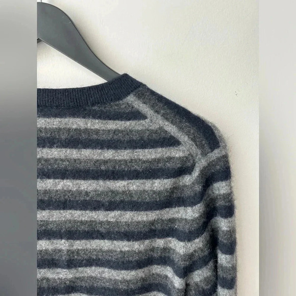 Vince cashmere stripes v neck sweater - Picture 10 of 12